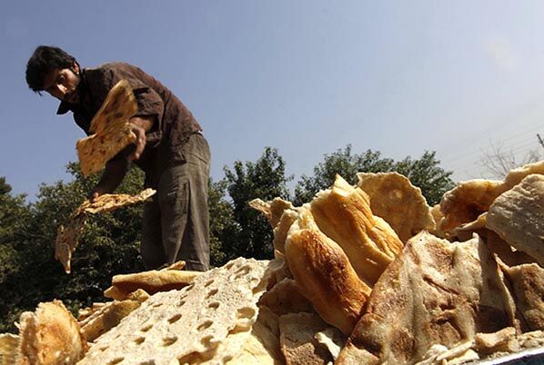 غذایی که خاک شد