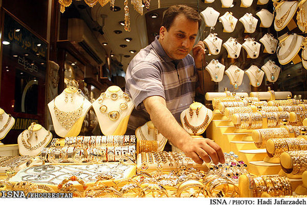 ریزش سنگین قیمت طلا ۱۸ عیار | آخرین قیمت‌ها از بازار سکه و طلا 