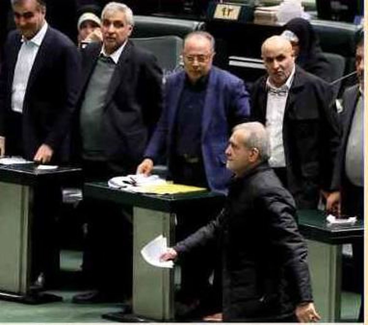 لحظه حساس برای دولت