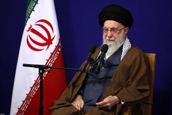 آیت‌الله میلانی به پاسداشت دوستی‌های قدیمی توجه داشت