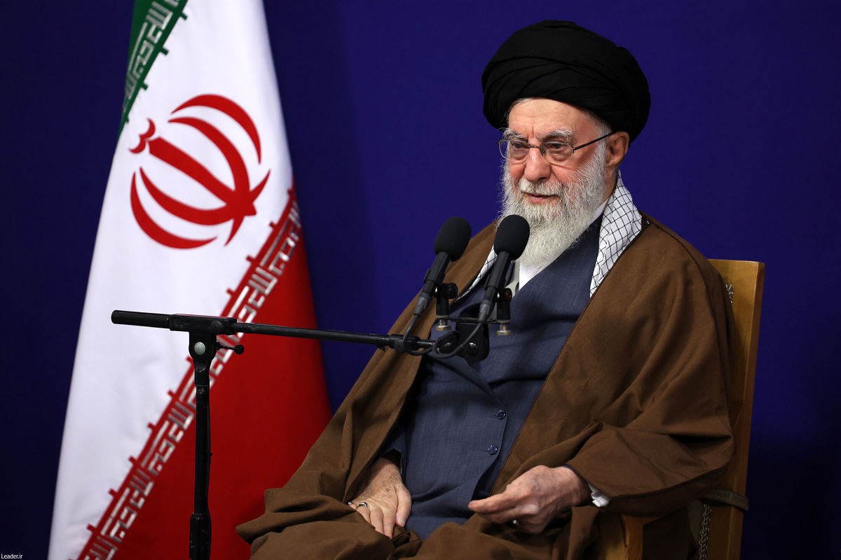 رهبر معظم انقلاب: حوزه علمیه مشهد مدیون آیت‌الله میلانی است