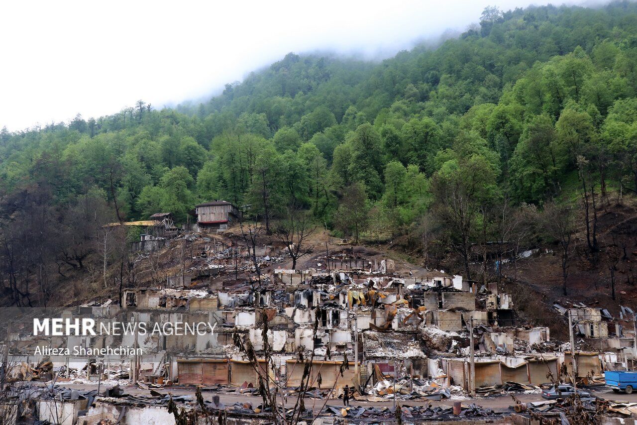 تصاویر: شهرک امامزاده ابراهیم(ع) شفت؛ یک هفته پس از وقوع حریق