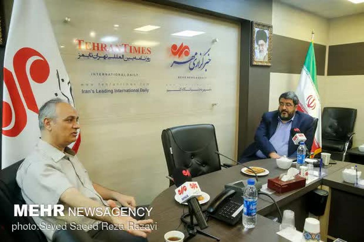 ایزدی: مشکل ایران و آمریکا غیرقابل حل است/زیدآبادی: بزرگترین مزاحم دولت رئیسی منتقدین برجام خواهند بود 