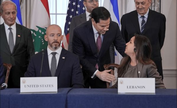 قمار بزرگ عــــون-ســــلام