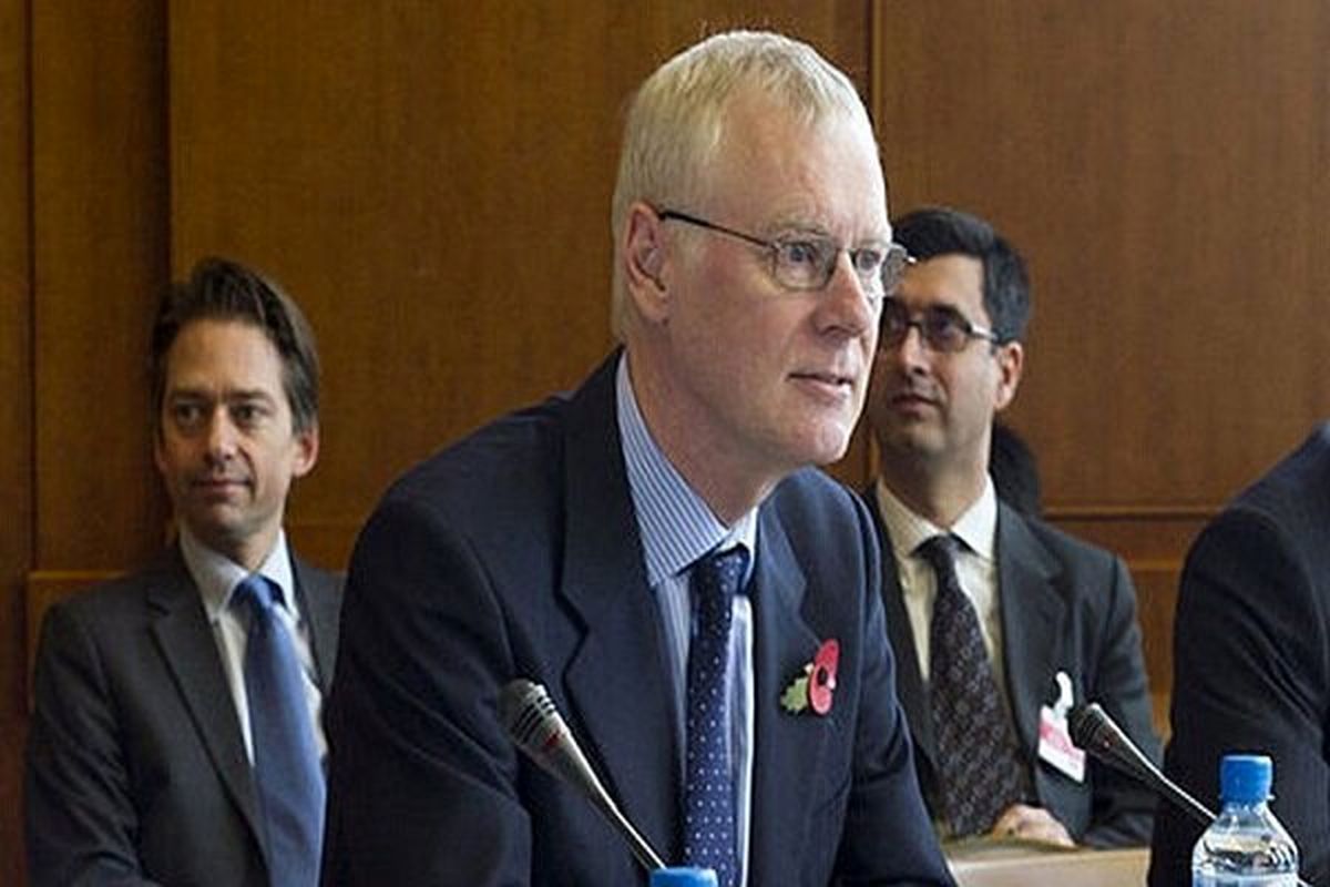 نماینده «جانسون» در کابل چه می کند؟