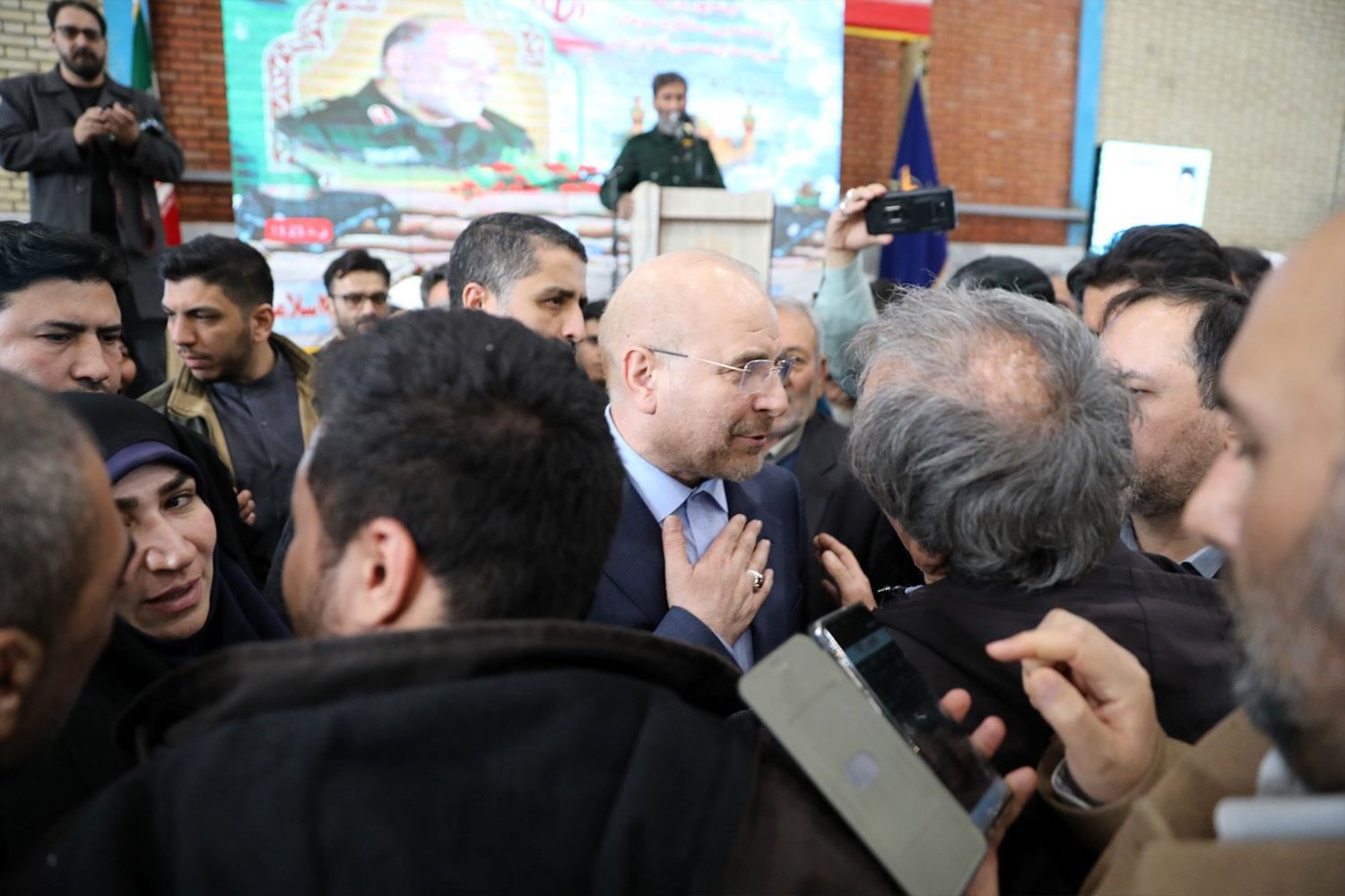 تصاویر: حضور قالیباف در یادواره ۲۴۰۰ شهید نیشابور