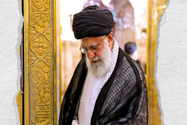 ماجرای علاقه رهبر شهید انقلاب به لباس خادمی امام رضا(ع) +فیلم