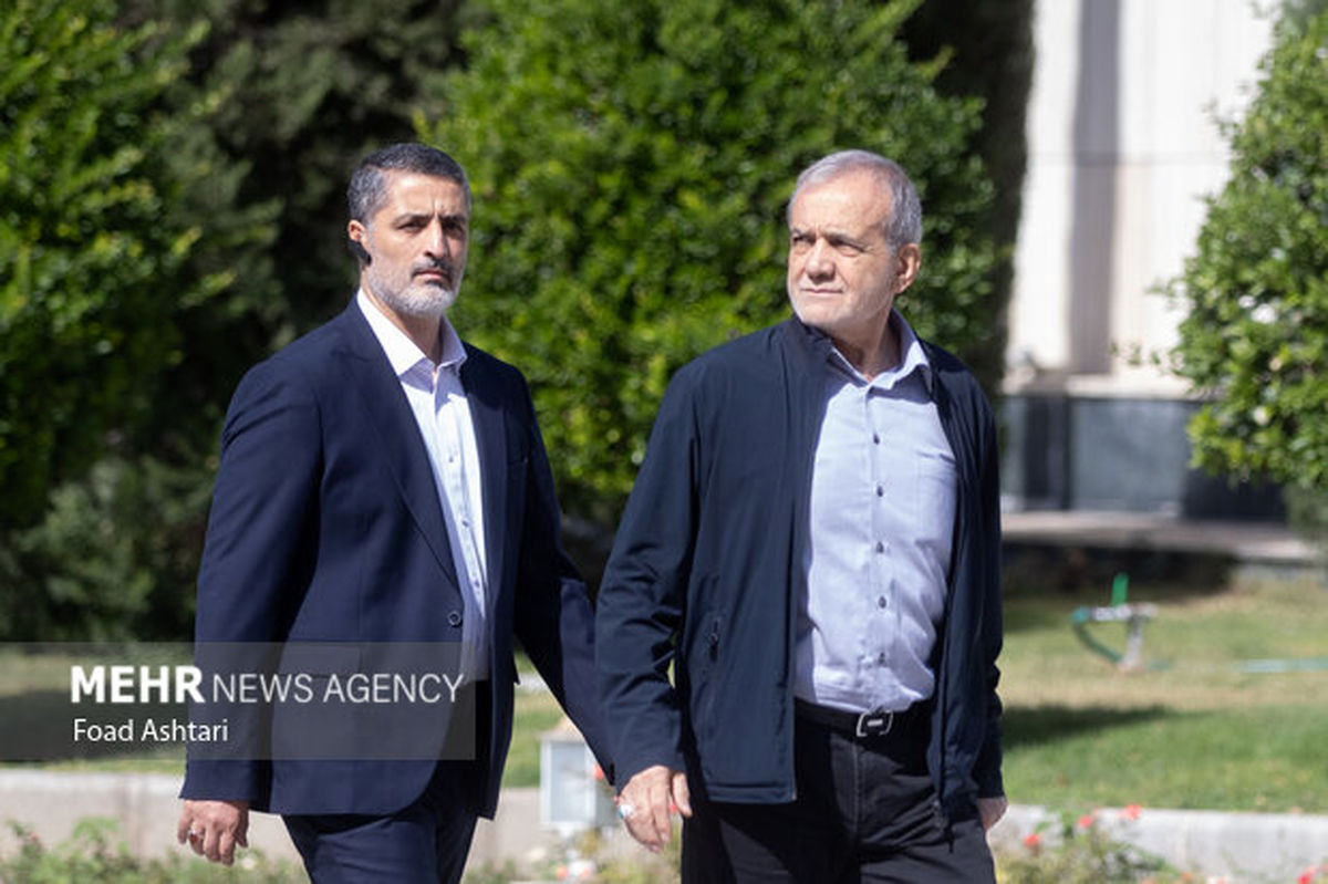 پزشکیان: درباره نرخ ارز در جلسه با خبرنگاران صحبت خواهیم کرد