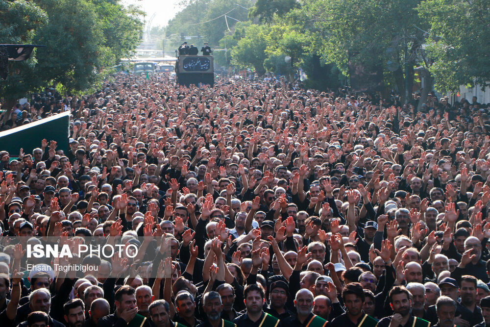تصاویر: دسته عزاداری زینبیه اعظم زنجان