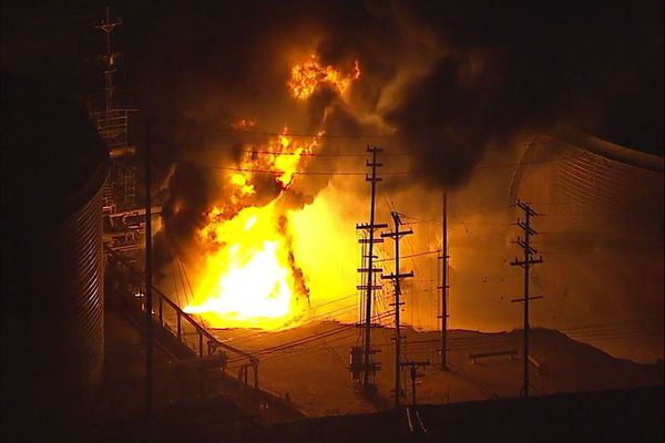 انفجار و آتش سوزی در بزرگ ترین پالایشگاه ترکیه