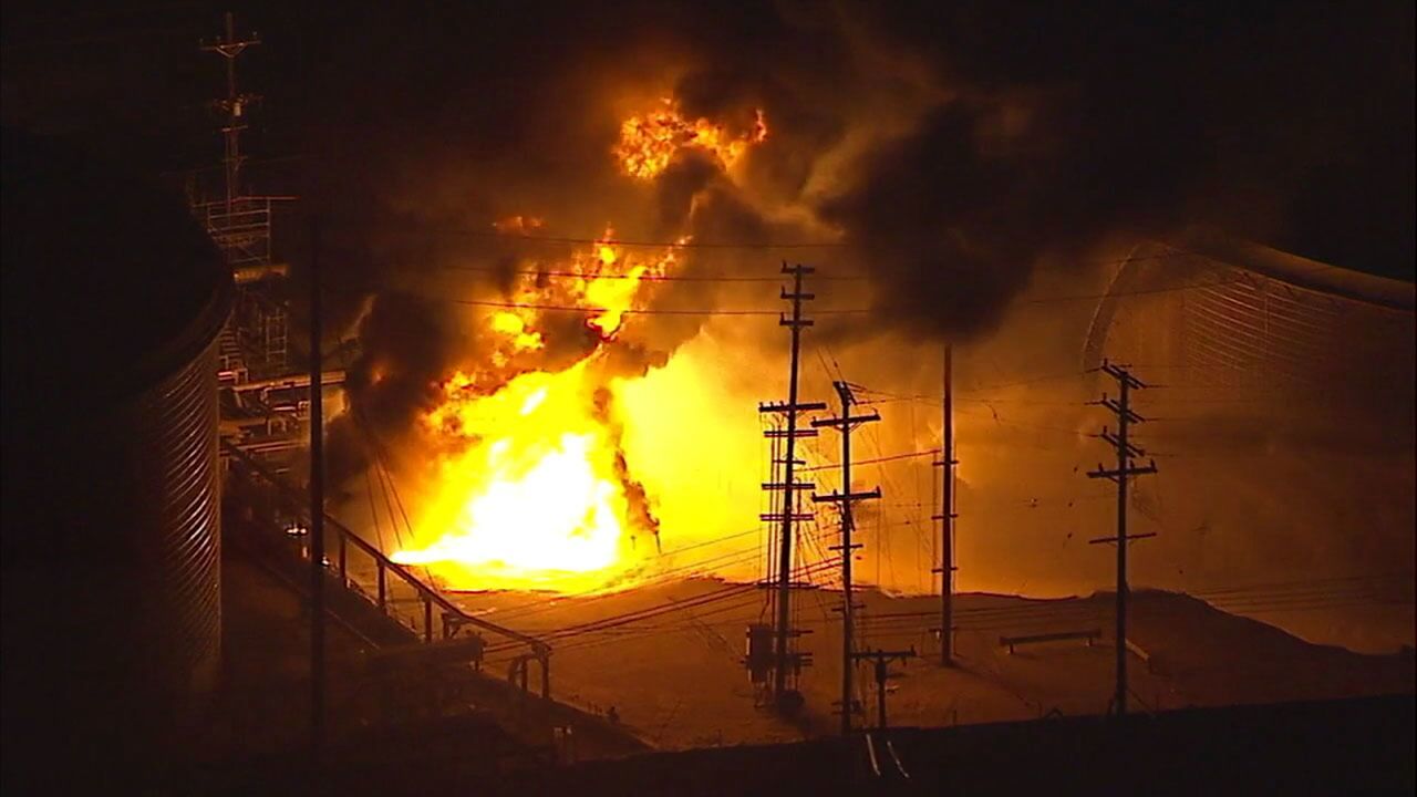 انفجار و آتش سوزی در بزرگ ترین پالایشگاه ترکیه