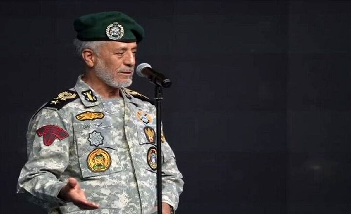 دریادار سیاری: سواحل ایران را برای‌ دشمن جهنم می‌کنیم
