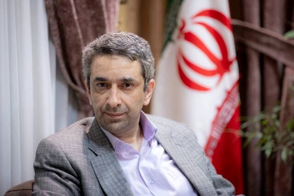 معاون دفتر پزشکیان: وظیفه دولت و حاکمان پاسخگویی به معترضان است