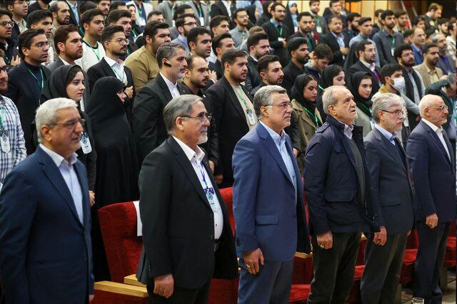 پزشکیان: دیگران را اجنبی و خودمان را خودی ندانیم 