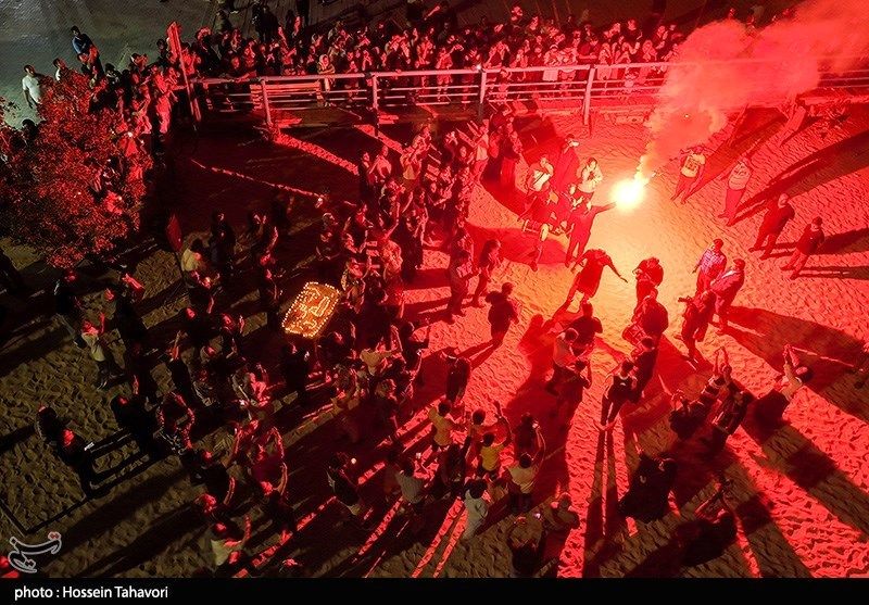 سوگواری ساکنین کیش برای جان‌باختگان حادثه بندر عباس