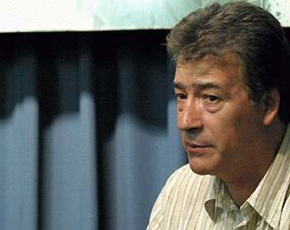 نامه حجازى‌ براى‌ برکنارى‌ دستيارانش