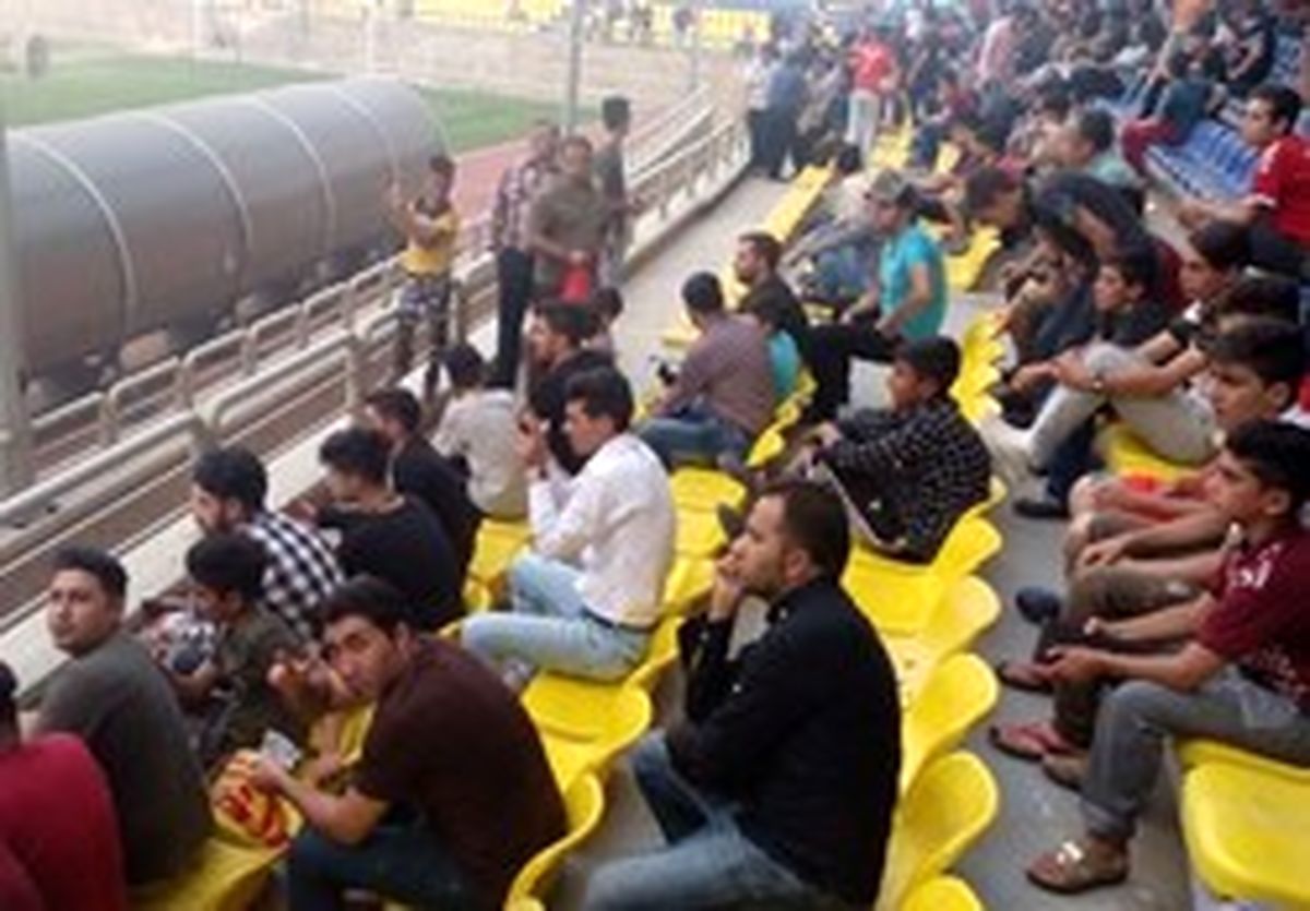 موضع‌گیری هواداران پرسپولیس علیه کی‌روش +تصاویر