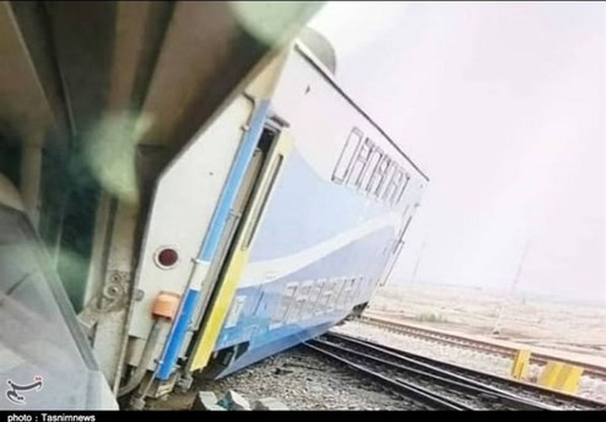 تصاویر خروج واگن قطار مسافری اهواز-اندیمشک از ریل