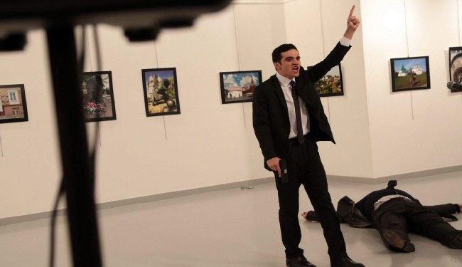 رجزخوانی و تصویری از جنازه ضارب سفیر روسیه +عکس