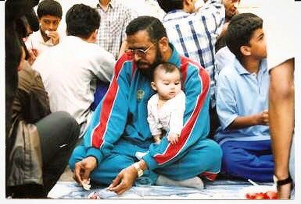 عکسی متفاوت از وزیر اطلاعات