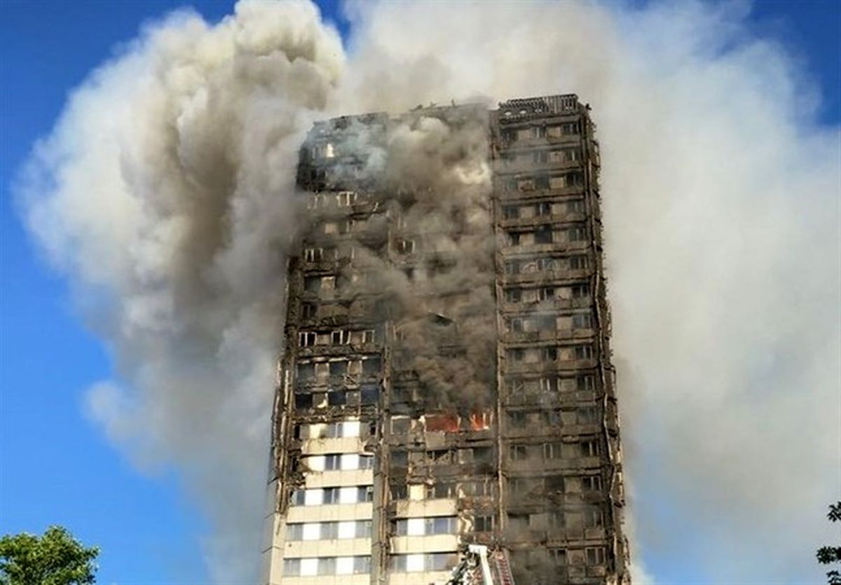 چرا آتش پلاسکوی لندن با بالگرد و نردبان بلند خاموش نشد؟