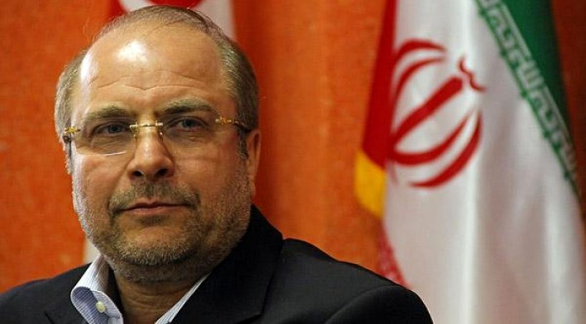 قول می‌دهیم که با آگاهی و اتحاد سد محکمی برای حراست از آرمان‌ها، خاک و ناموس‌مان باشیم