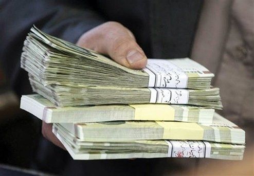 بلومبرگ: ارزش ریال ایران به رغم تشدید تحریم‌ها در حال بازگشت است