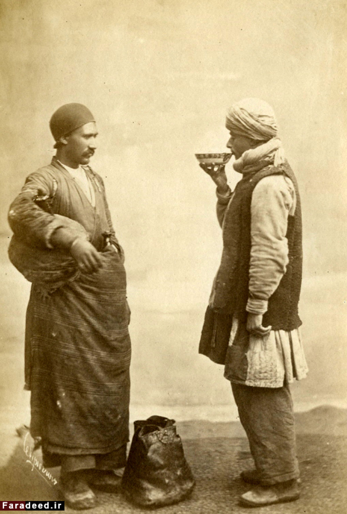 عکس: فروشنده دوره گرد آب در عهد قاجار