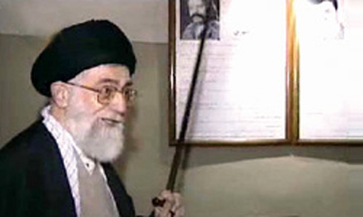 منوچهری گفت: خامنه‌ای توئی؟