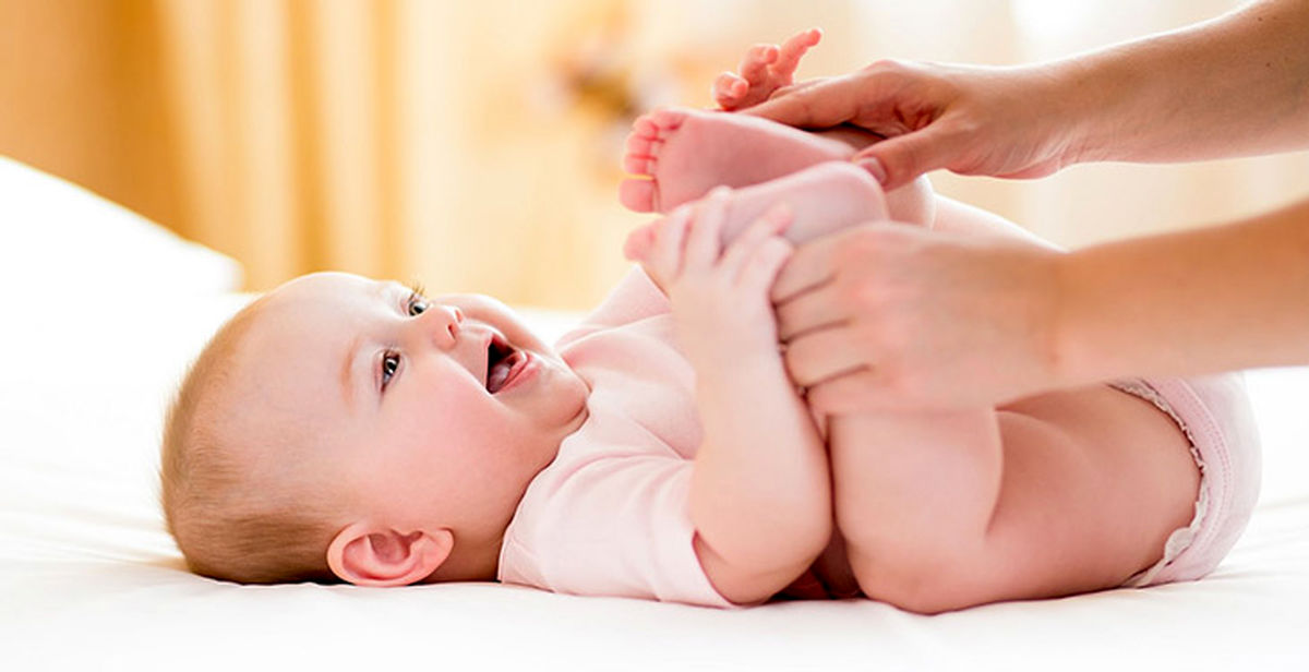 ۹ راهکار ساده برای خنداندن کودک دلبندتان