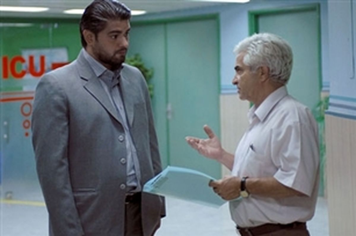پسر شهید بابایی مقابل دوربین شوق پرواز/عکس