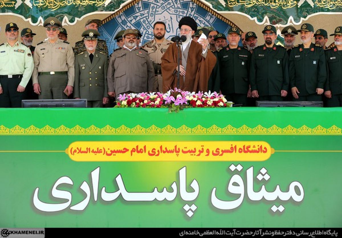 رهبرانقلاب دردانشگاه امام حسین(ع)/تصاویر