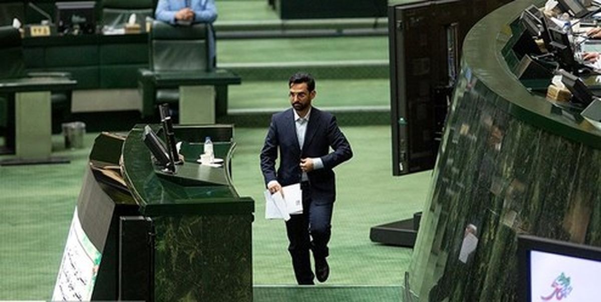 پاسخ آذری جهرمی درباره احتمال رفع فیلتر توئیتر