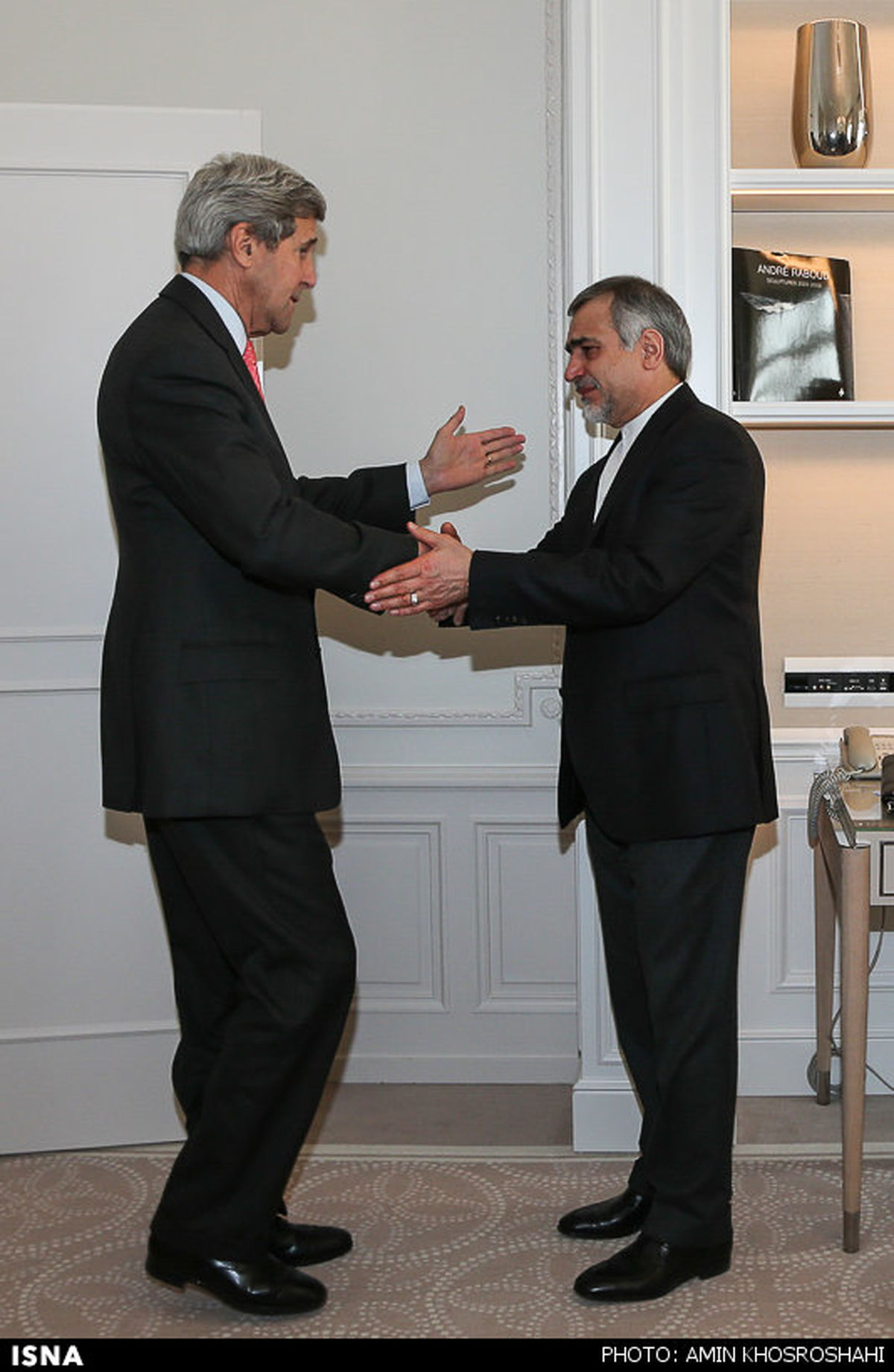 تسلیت کری و مونیز به فریدون/تصاویر