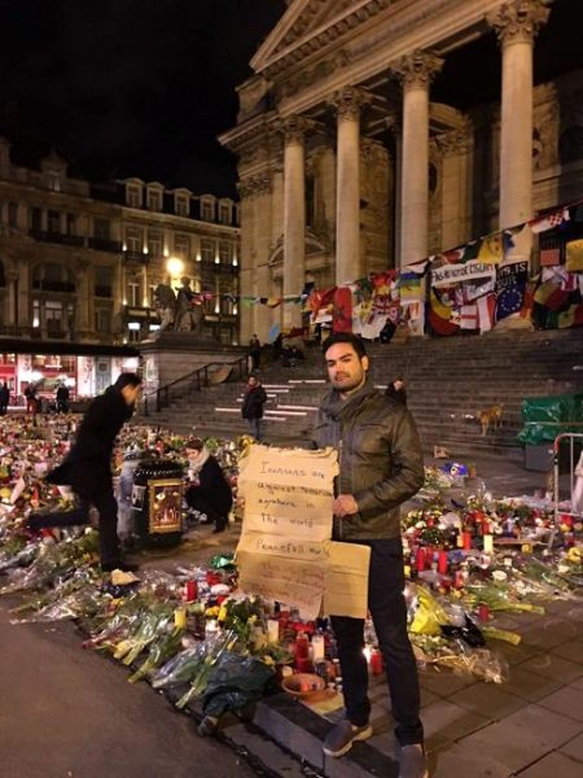 عکس: اقدام جالب یک جوان ایرانی در انفجارات بروکسل