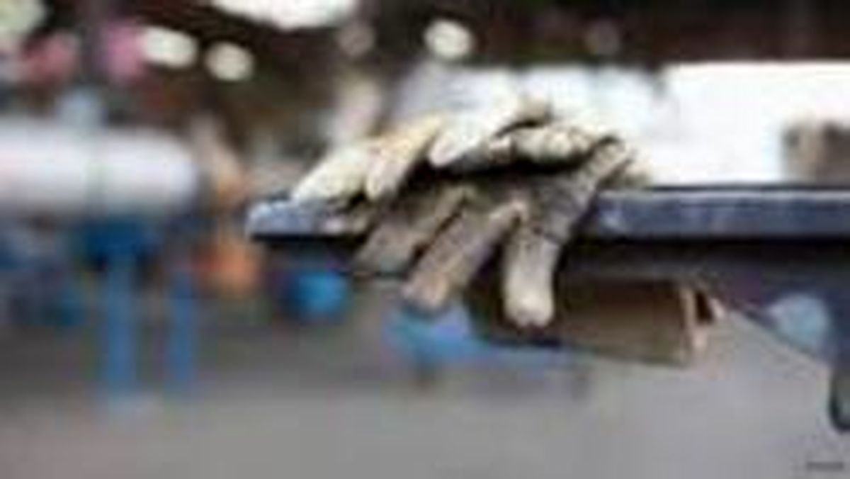 پیشنهاد ارائه بسته کمک‌های غیرنقدی به کارگران