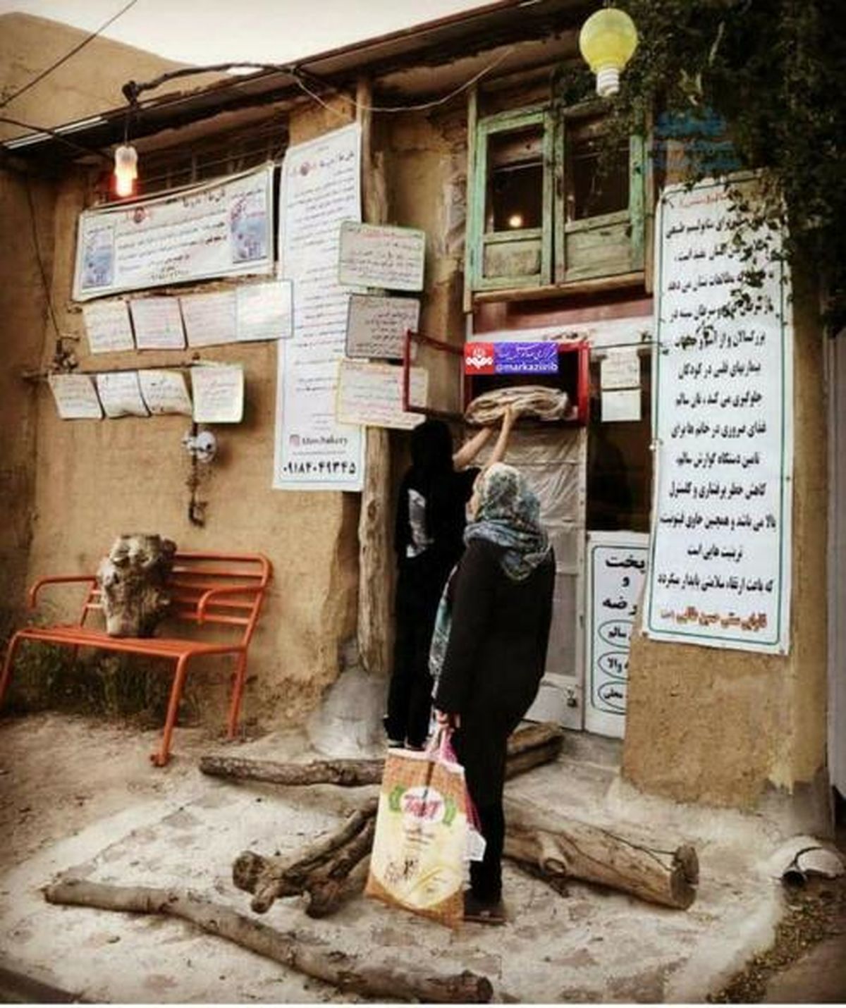 خلاقیت جالب یک نانوایی در روستا +عکس