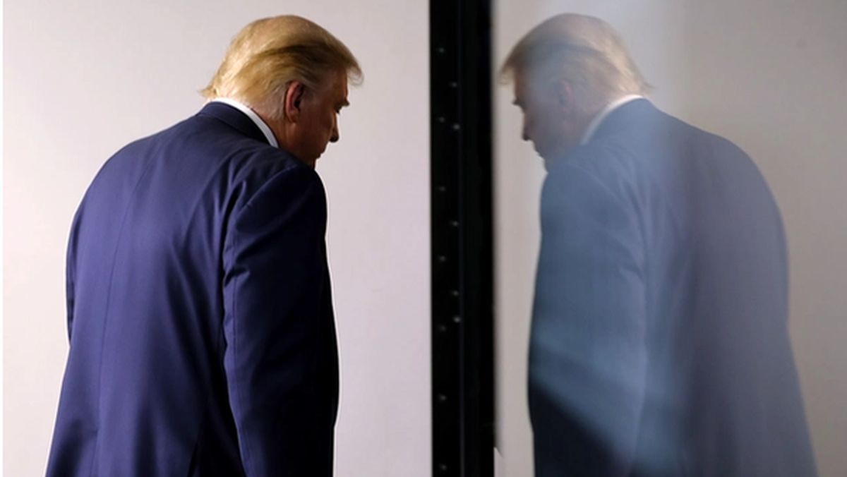 خداحافظی با دوران ترامپ؟ | از شعار «اول آمریکا» تا رژه «اول آسیا»