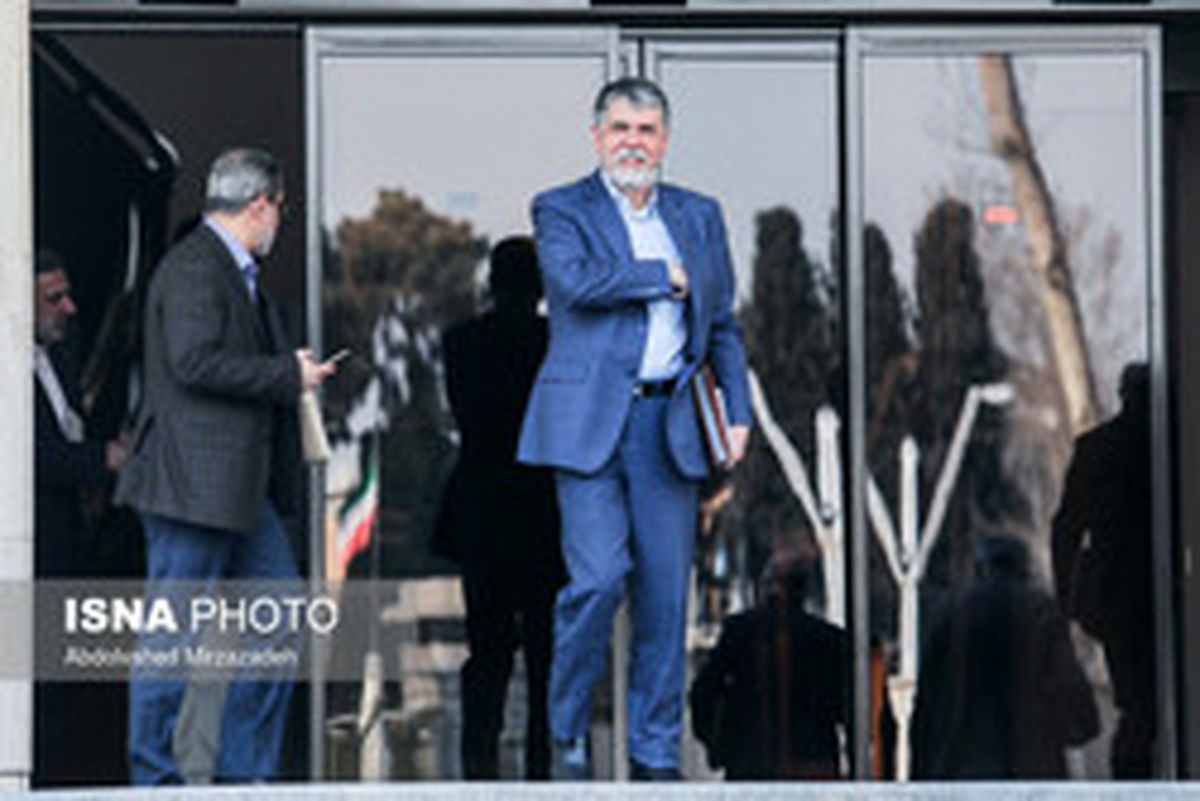 چرا وزیر ارشاد فیلم‌های جشنواره فجر را ندیده است؟