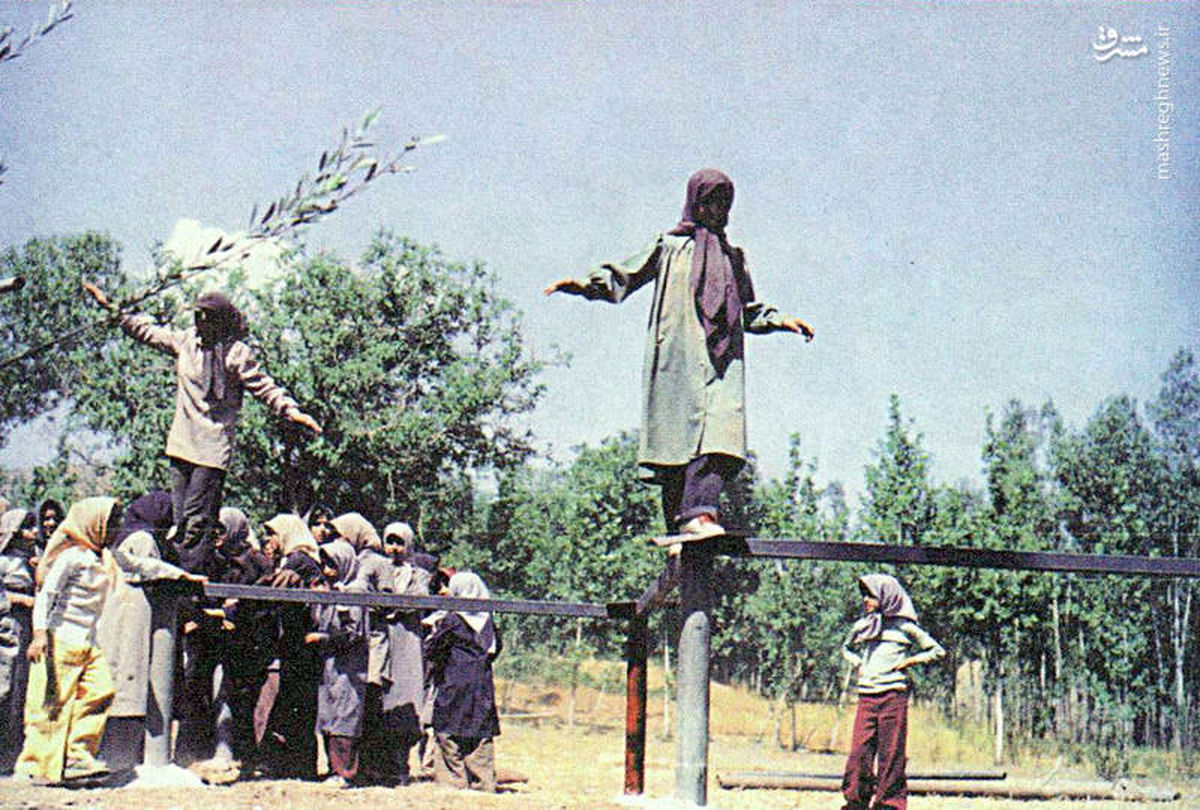 عکس: آموزش دفاعی دختران