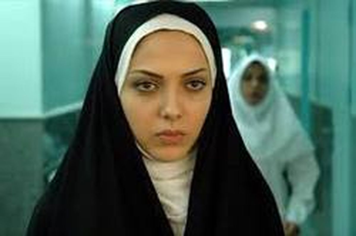 عکس: نان‌ پختن «لیلا اوتادی» در چادر قشقایی