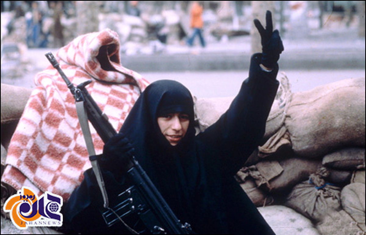 در دست دیگر...