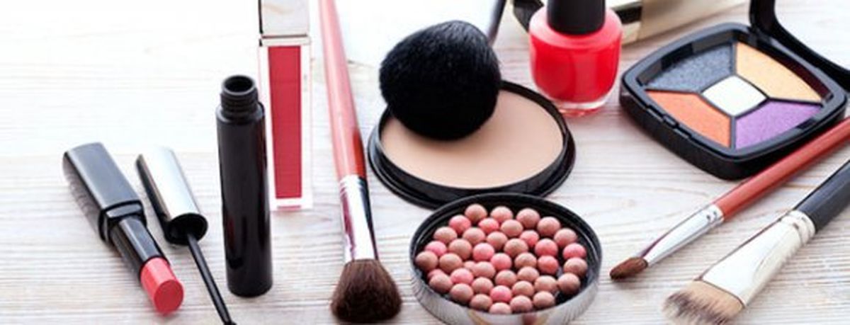 ۷ ترفند برای تشخیص لوازم آرایشی فاسد