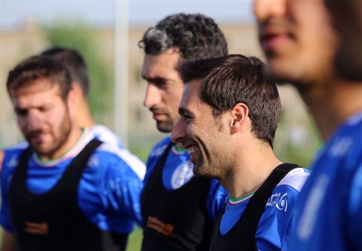 صحبت‌های منصوریان و ادامه تمرینات بدون پزشک اصلی +تصاویر