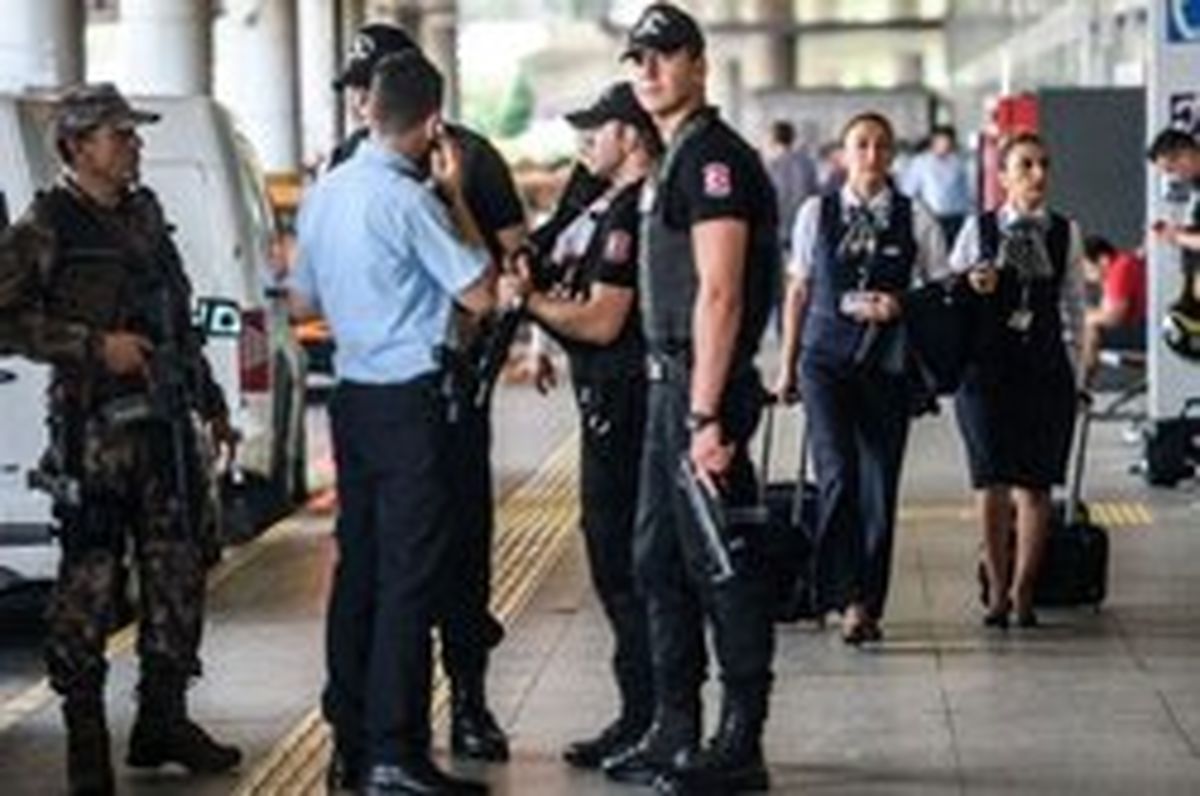 حبس ۵ خبرنگار دیگر به اتهام تبلیغات تروریستی