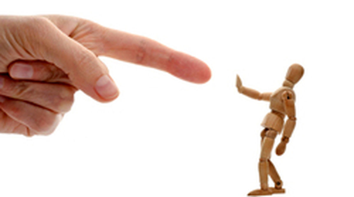 با فرد منتقد چطور برخورد کنیم؟