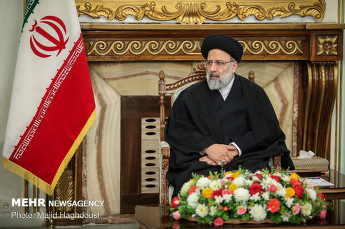 نامه‌ نمایندگان به رئیسی: محاکمه «پوری حسینی» علنی برگزار شود