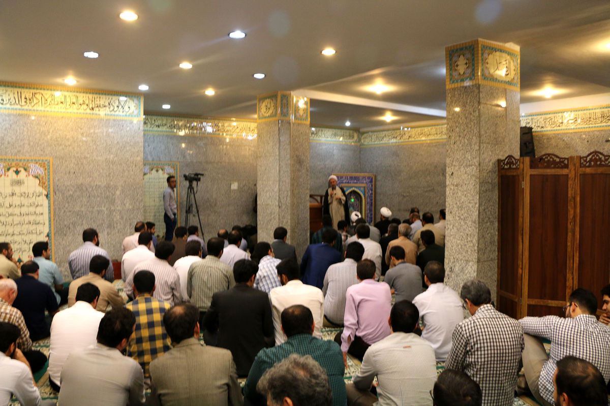 نمازخانه اي براي خيابان مطهري+تصاویر