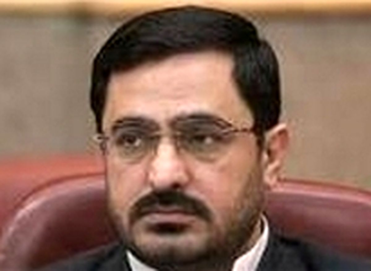 مرتضوی هم حقوقدان شد!/ احمدینژاد گفت من مصلحت کشور را بهتر از حداد عادل میدانم/  آماده عملیات انتحاری بودم