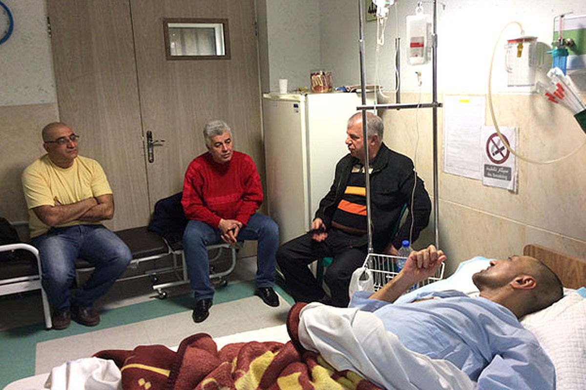 عیادت پروین از کامیار سعادت